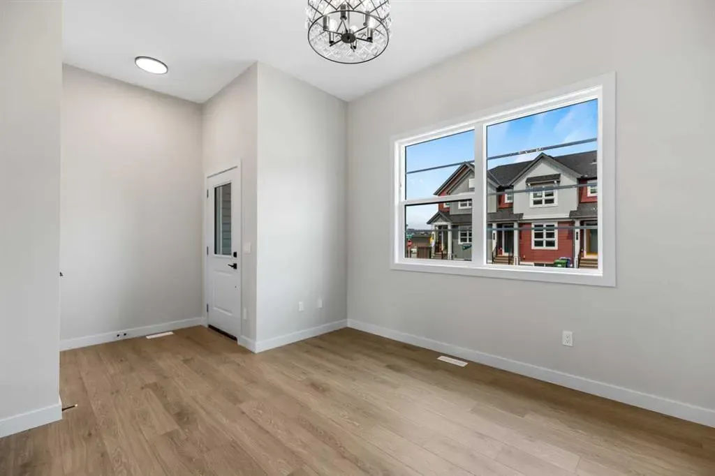 17 Savanna Place NE