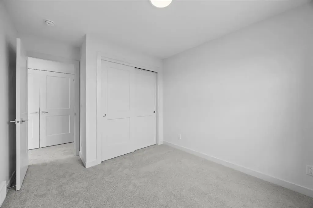 116 Greenwich Drive NW