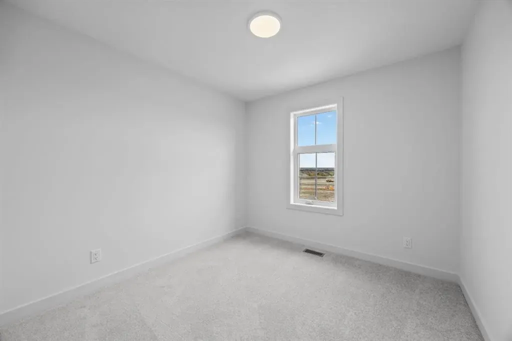 116 Greenwich Drive NW