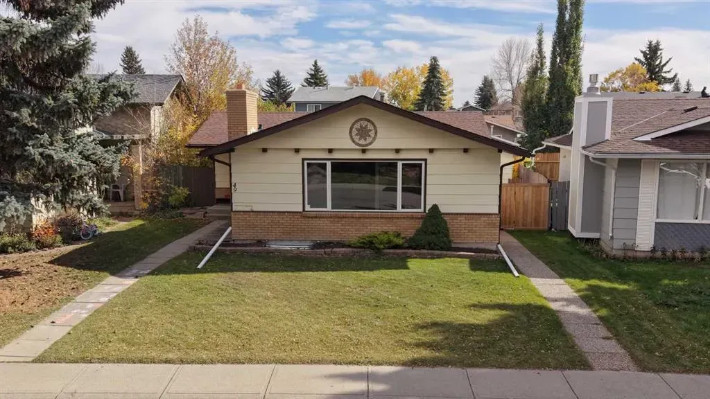 49 Sunhurst Crescent SE