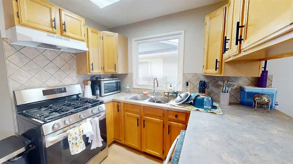 49 Sunhurst Crescent SE