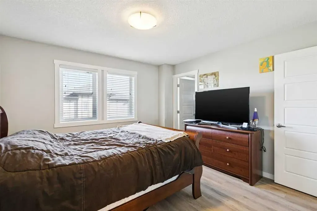 50 Westland Road #100