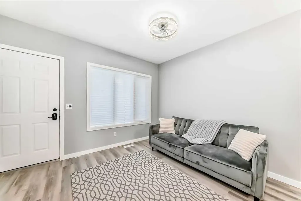 1014 14 Avenue SW #106