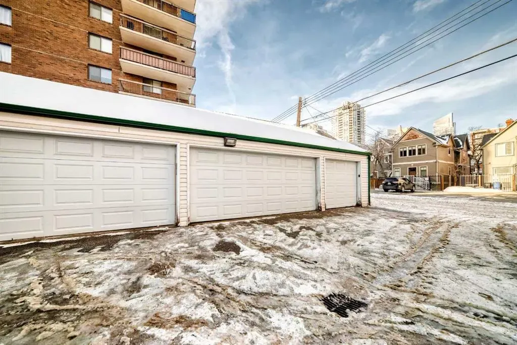 1014 14 Avenue SW #106