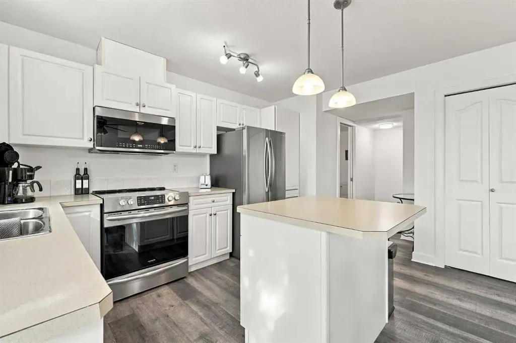50 Westland Road #220