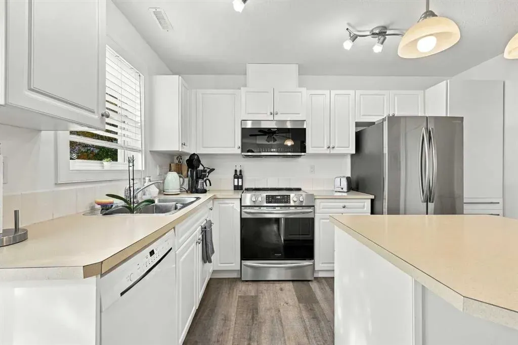 50 Westland Road #220