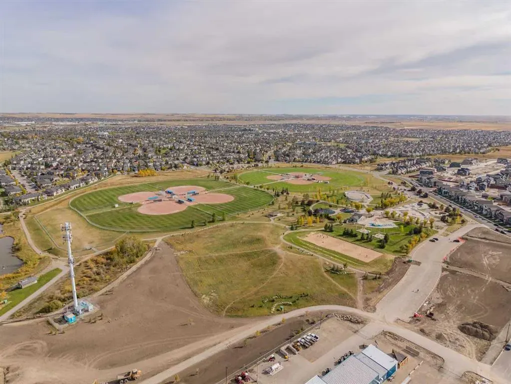 251 Chinook Gate Boulevard SW