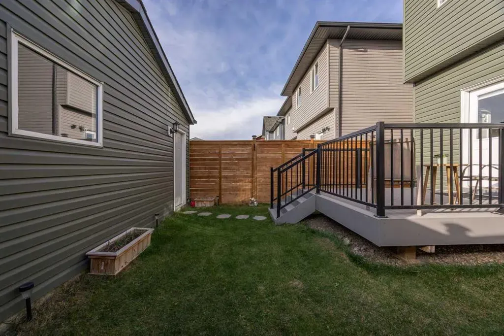 251 Chinook Gate Boulevard SW