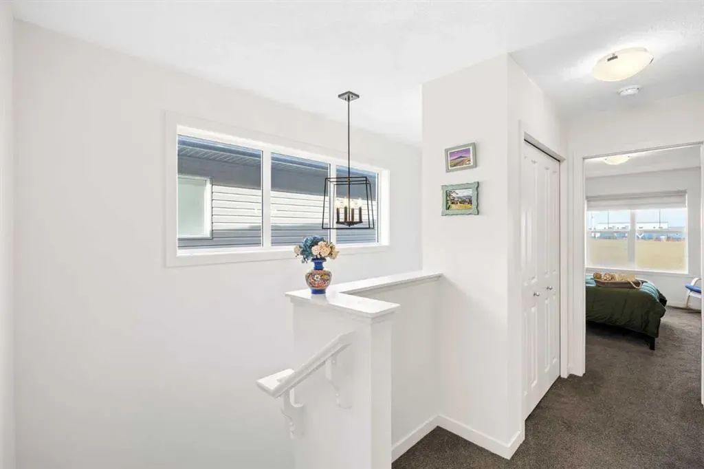 251 Chinook Gate Boulevard SW