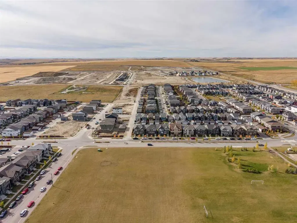 251 Chinook Gate Boulevard SW