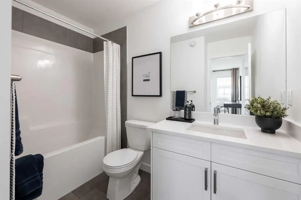 372 Belmont Park SW
