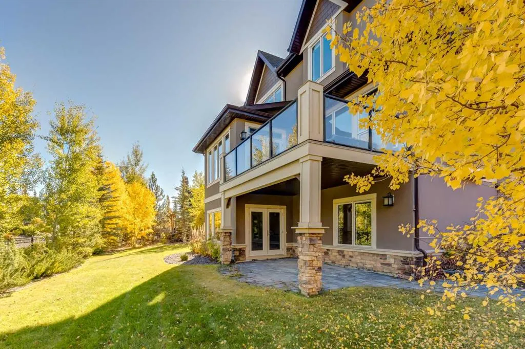 206 Waterside Court