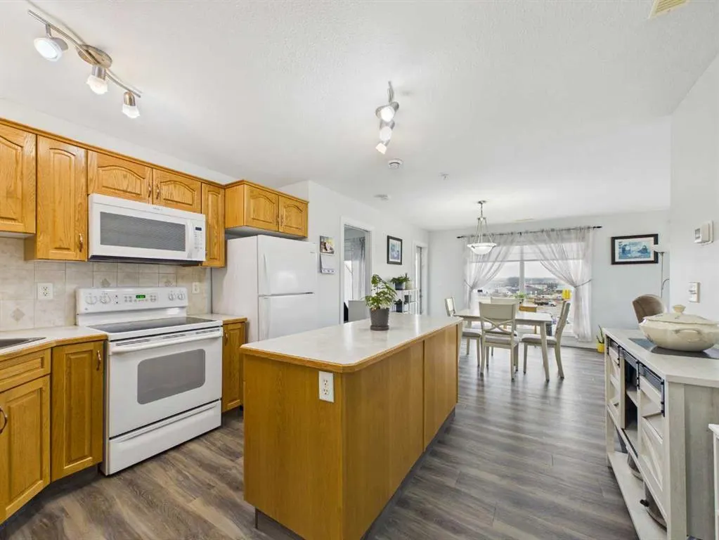 4425 Heritage Way #411