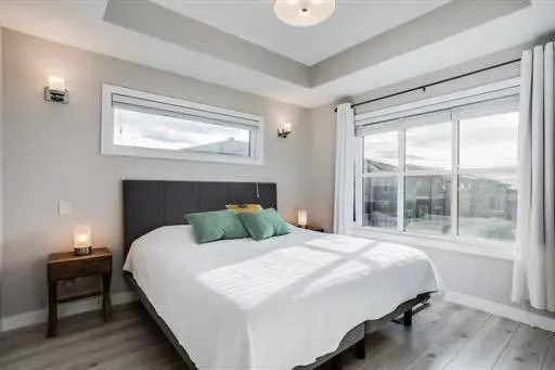30 Cornerstone Manor NE #204
