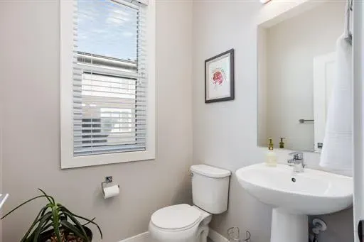 30 Cornerstone Manor NE #204