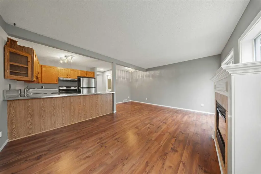 13 Country Hills Rise NW