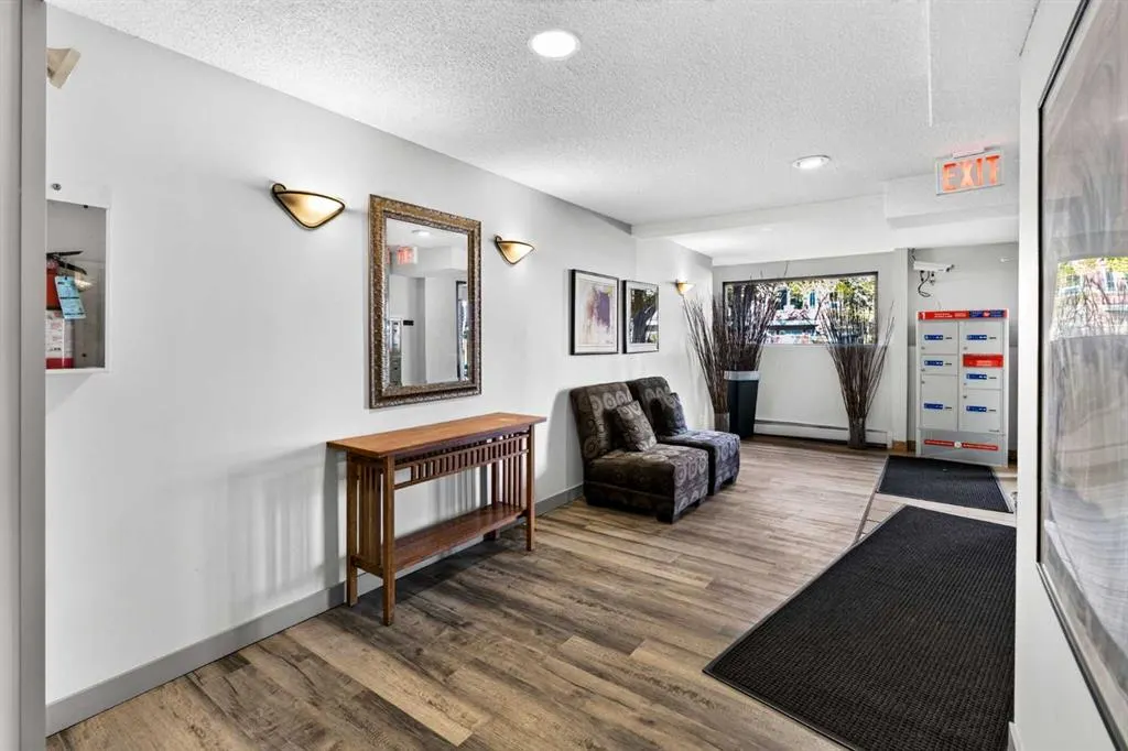 835 19 Avenue SW #105