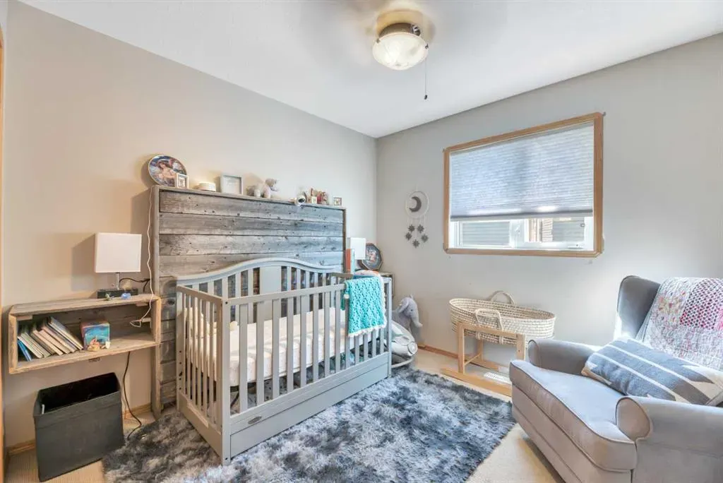 148 Aspen Creek Crescent