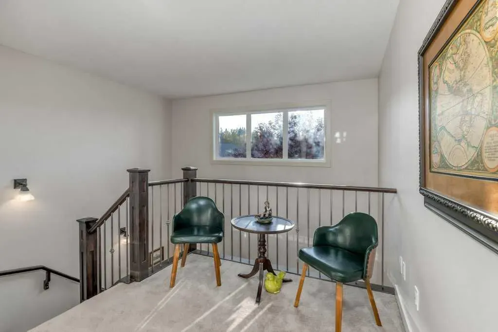 312 Crawford Close