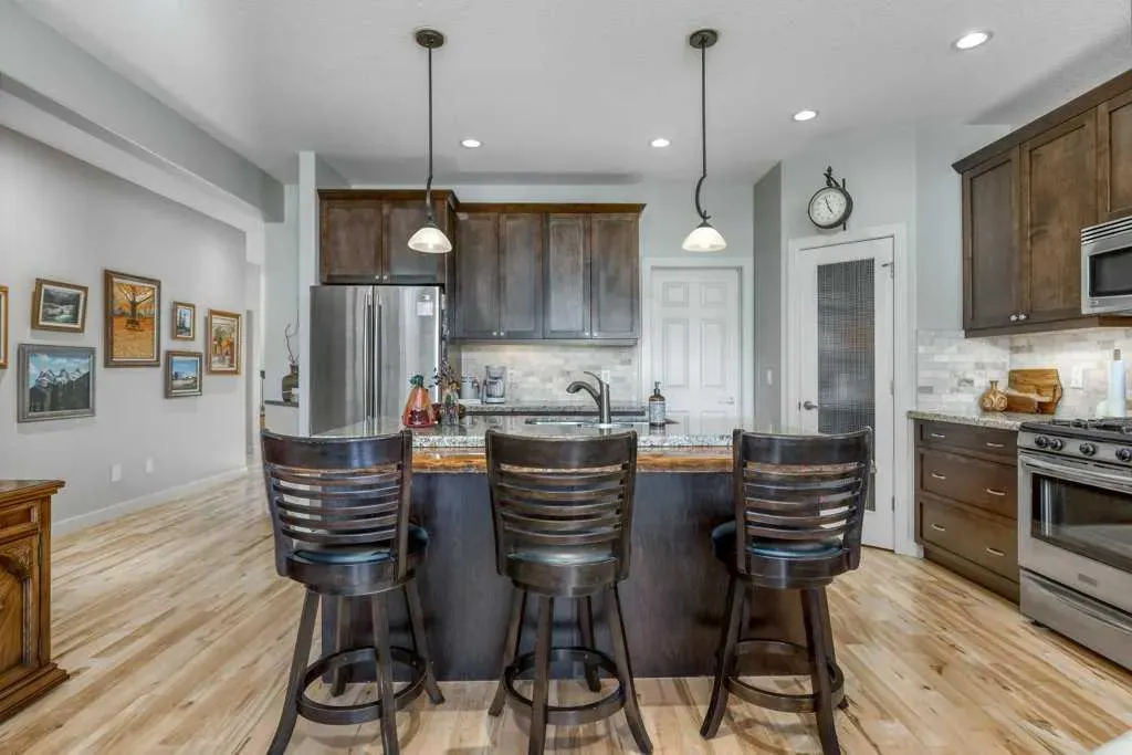 312 Crawford Close