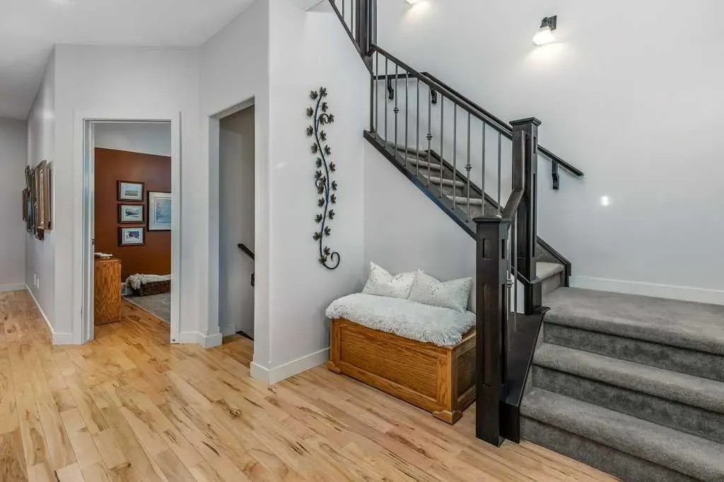 312 Crawford Close