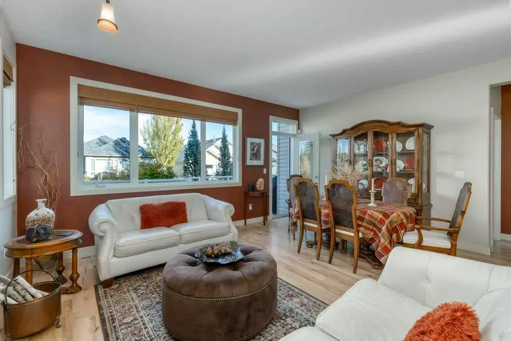 312 Crawford Close