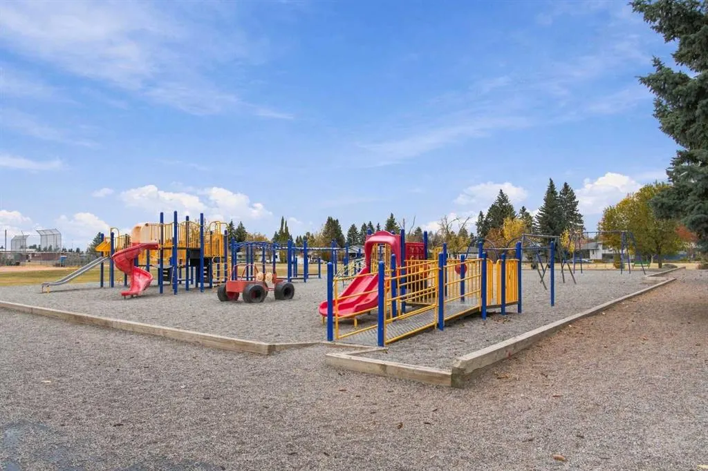 550 Westwood Drive SW #101