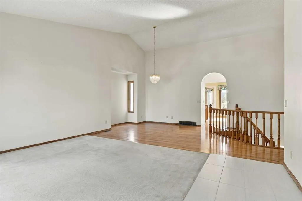 51 Edgebrook Circle NW