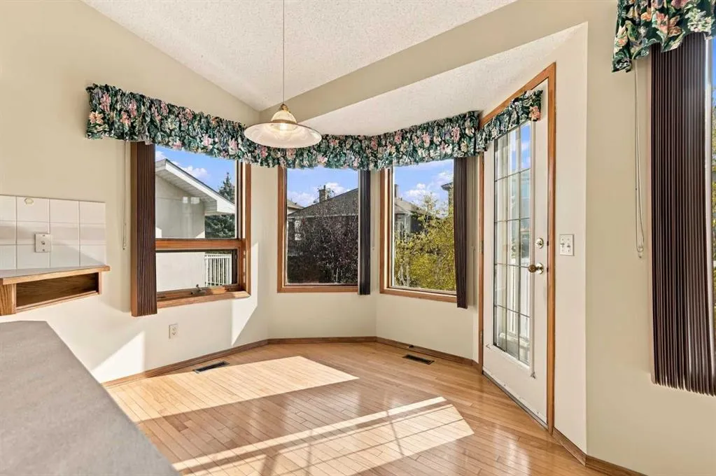 51 Edgebrook Circle NW