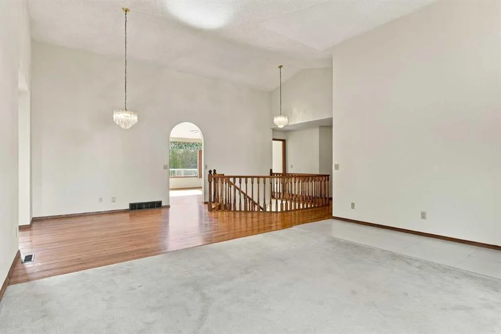 51 Edgebrook Circle NW