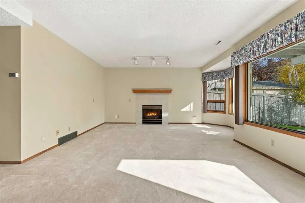 51 Edgebrook Circle NW