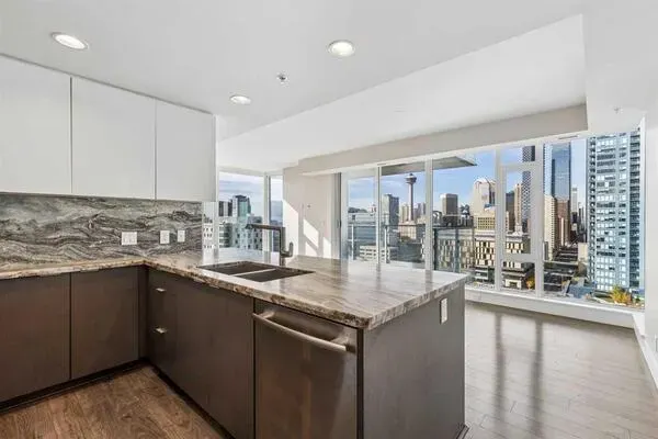 510 6 Avenue SE #1608