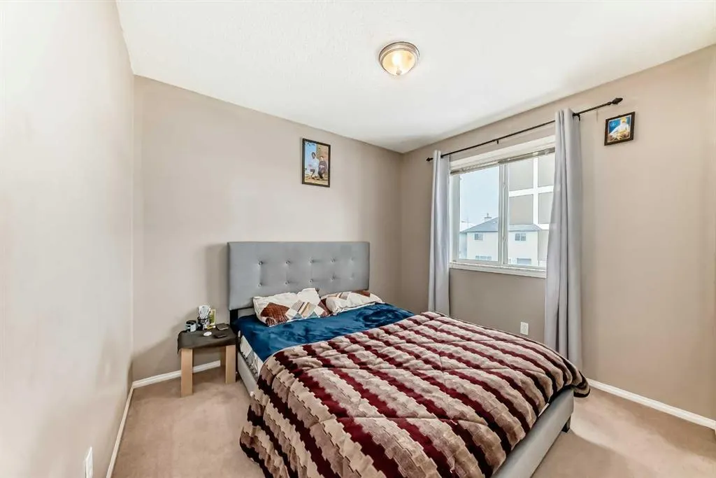 39 Saddleridge Close NE