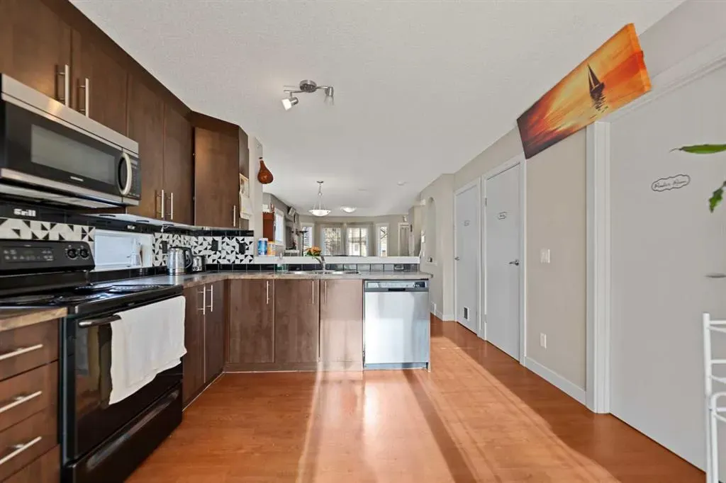 2445 Kingsland Road SE #209
