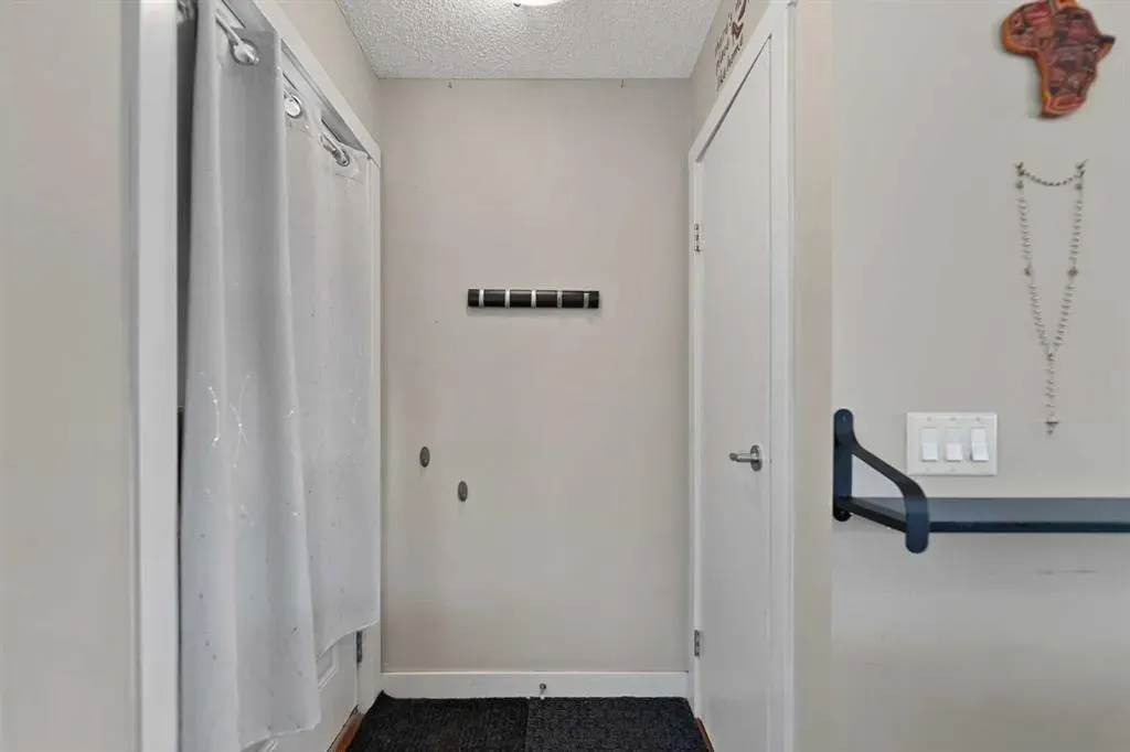 2445 Kingsland Road SE #209