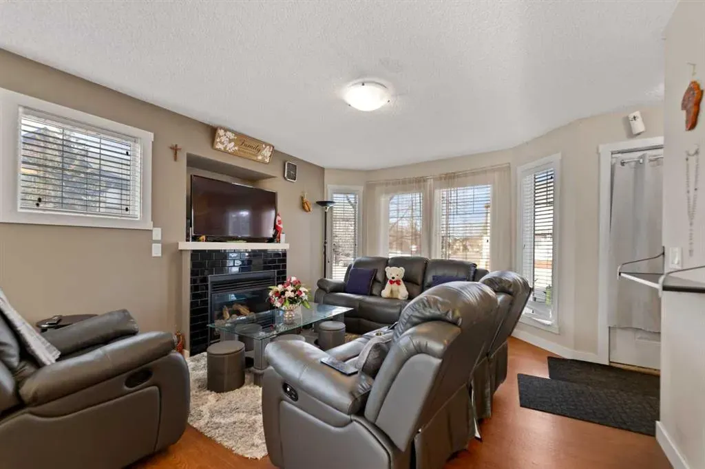 2445 Kingsland Road SE #209