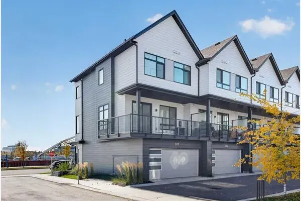 267 Dieppe Drive SW