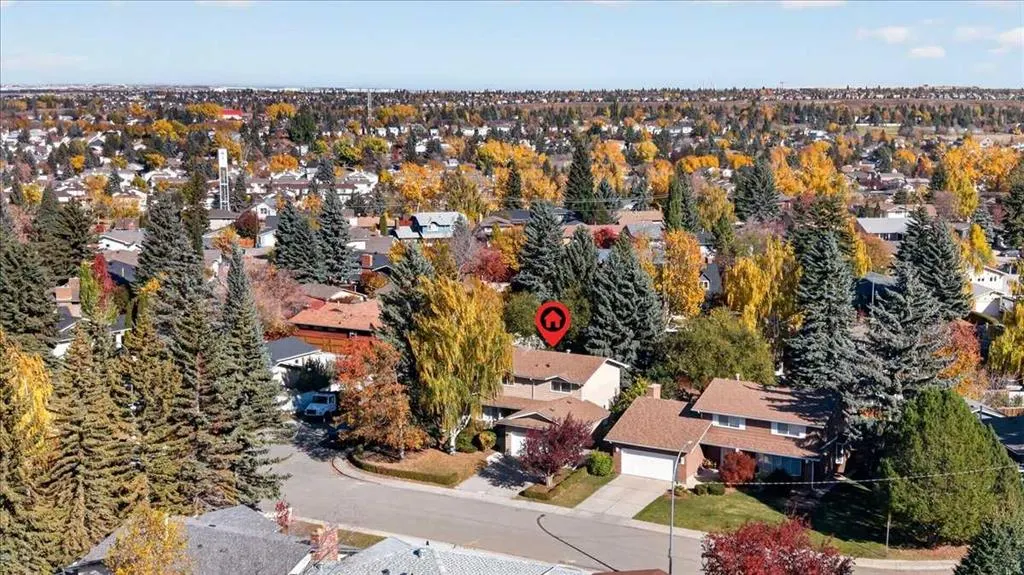 316 Parkland Way SE