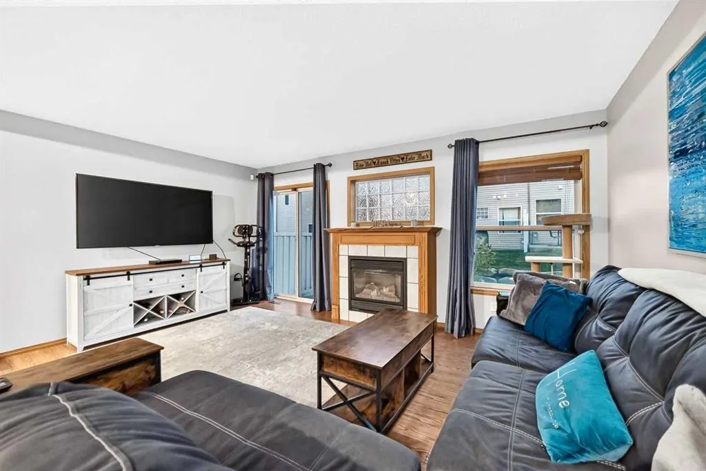 187 Millview Green SW
