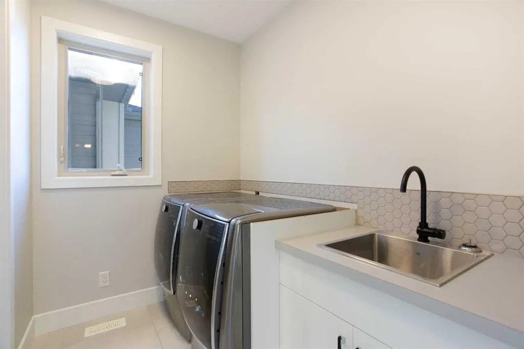 96 Walcrest View SE