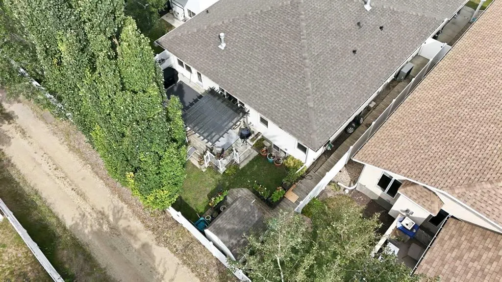 8 Drever Close