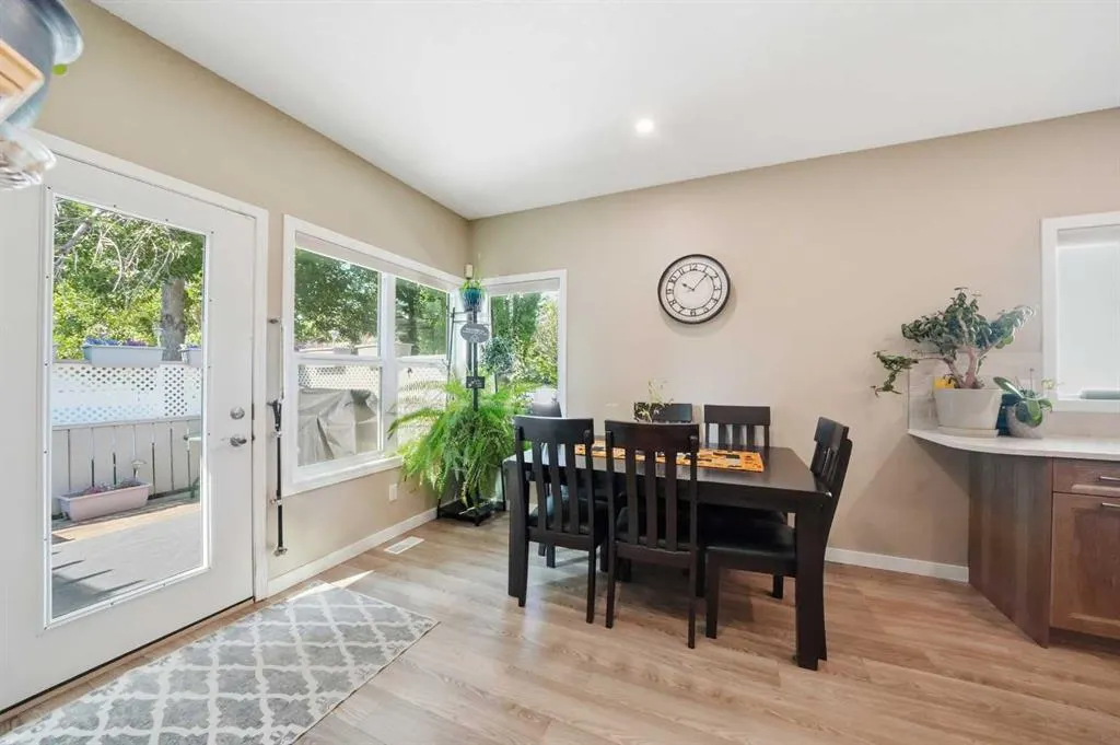 8 Drever Close