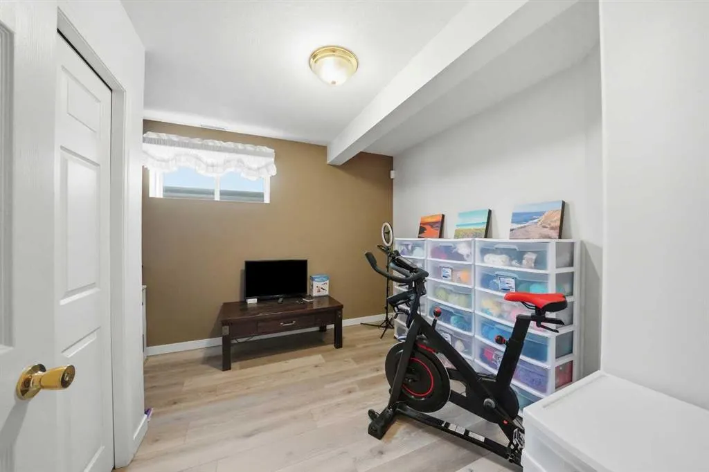 8 Drever Close