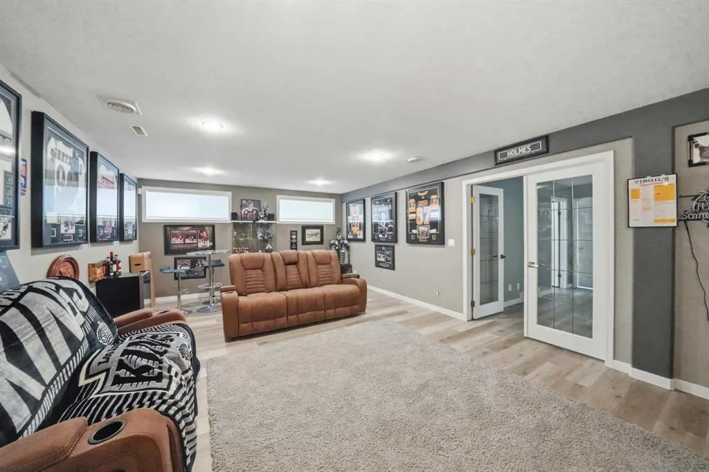 8 Drever Close