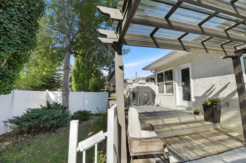 8 Drever Close