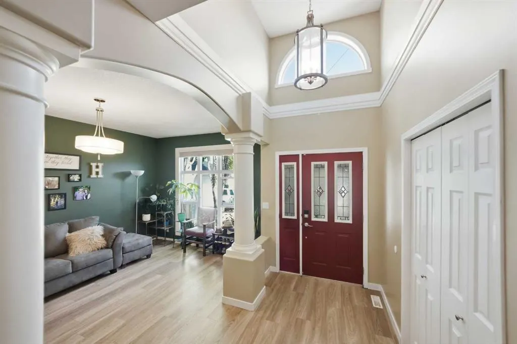 8 Drever Close