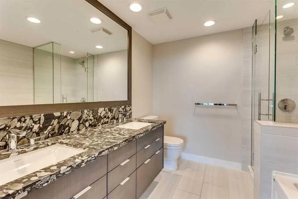 519 Riverfront Avenue SE #1404
