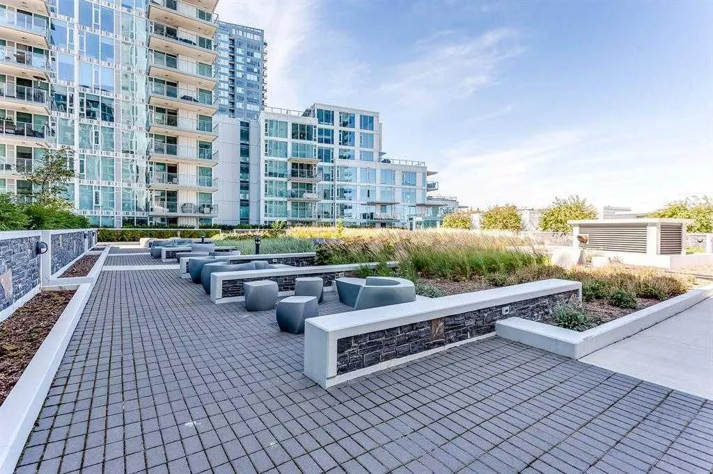 519 Riverfront Avenue SE #1404