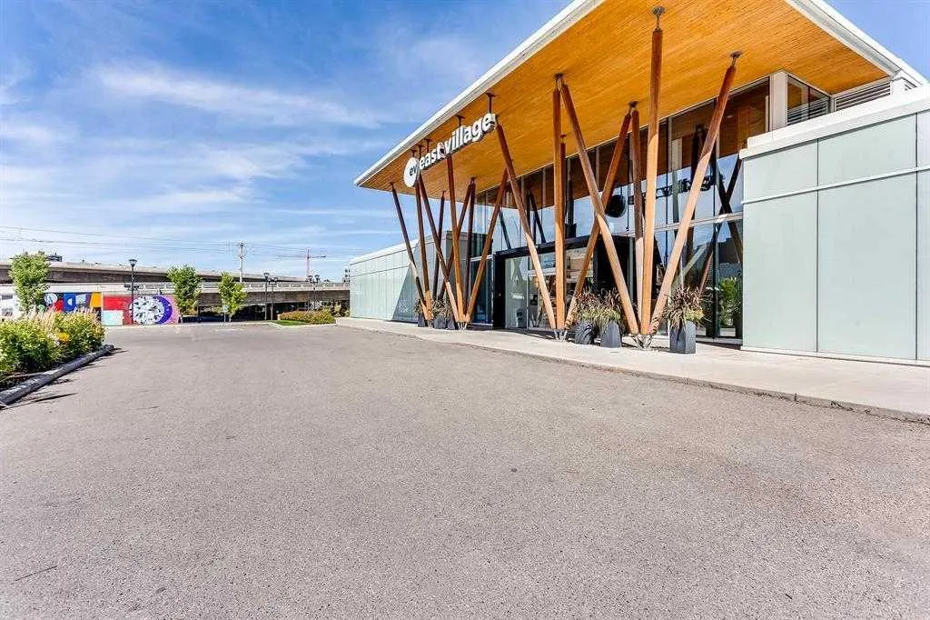 519 Riverfront Avenue SE #1404