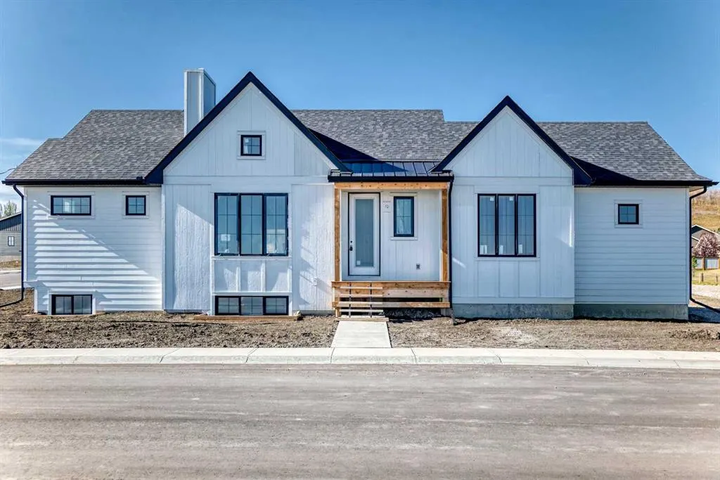304 Flare Avenue SW